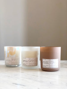 ROSE WATER & HIBISCUS | VIRGIN COCONUT CRÈME WAX & WOODEN WICK CANDLE