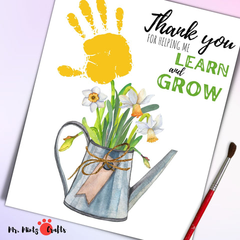 Ideal for Teacher Appreciation Day or as an end-of-year token, this craft is a wonderful way for preschool and kindergarten students to show appreciation.