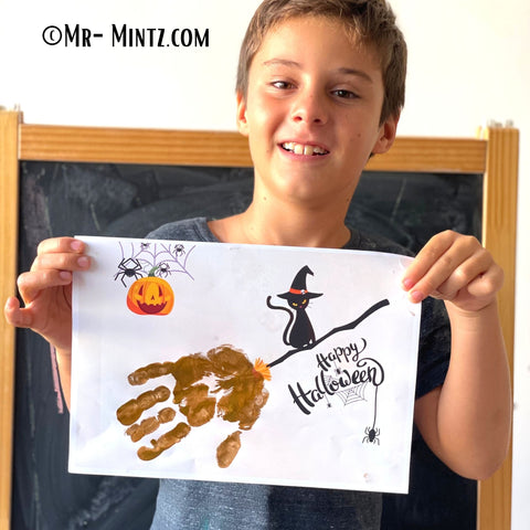 Halloween handprint crafts allow you to create the most precious keepsakes made with your own children's hands. This cutest black cat handprint art will add some spooky fun to your Halloween kids activities.