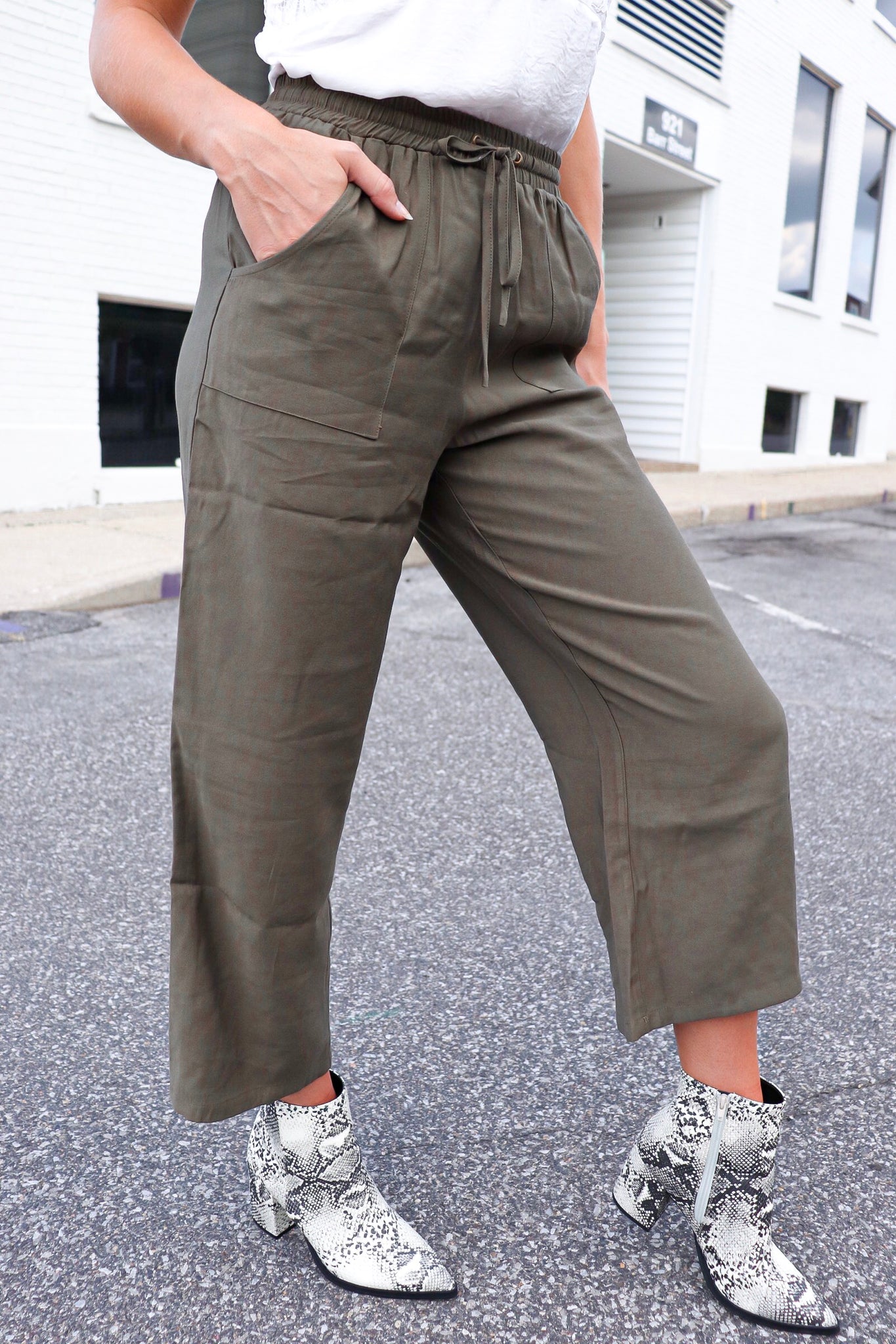 olive cropped pants
