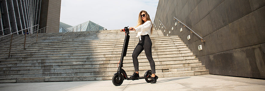 Foldable electric scooter