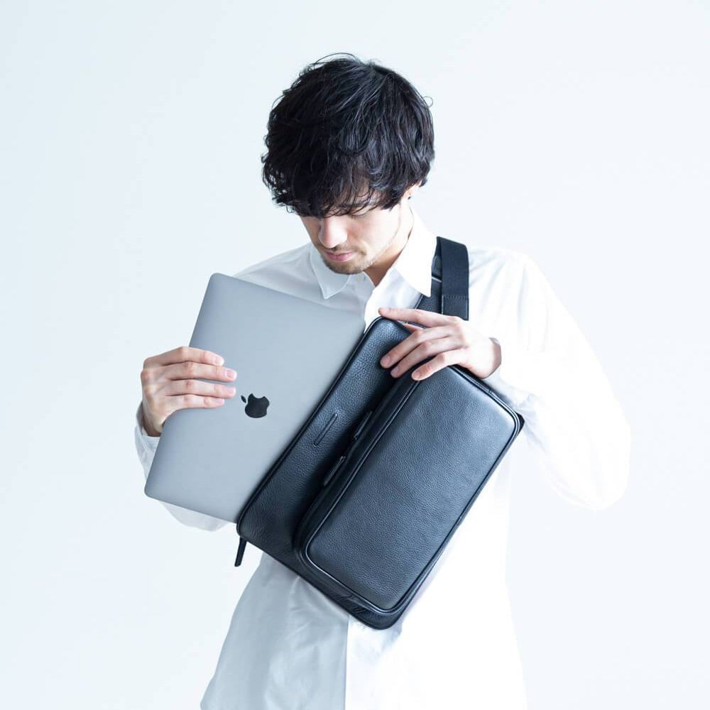 objcts.io Belt Bag for Laptop ブラック