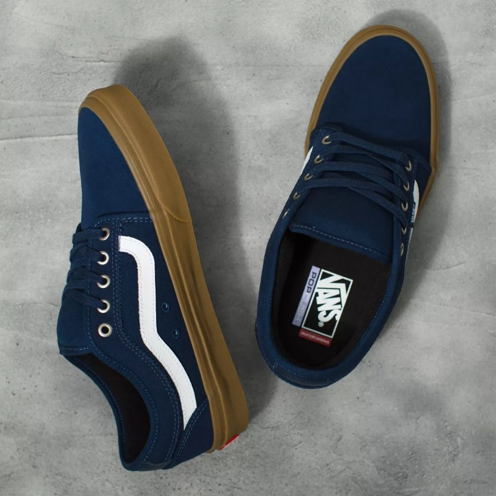 vans chukka low navy