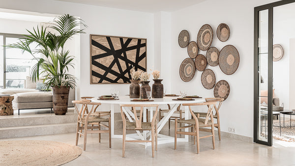 White round table in Marbella 