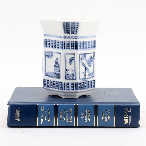 Blue And White Willow Embossed Filled Candle Cup