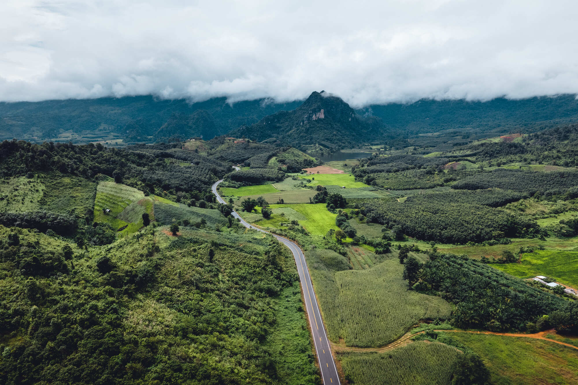 Driving in Colombia with a US License: A Guide to Navigating the Roads in South America