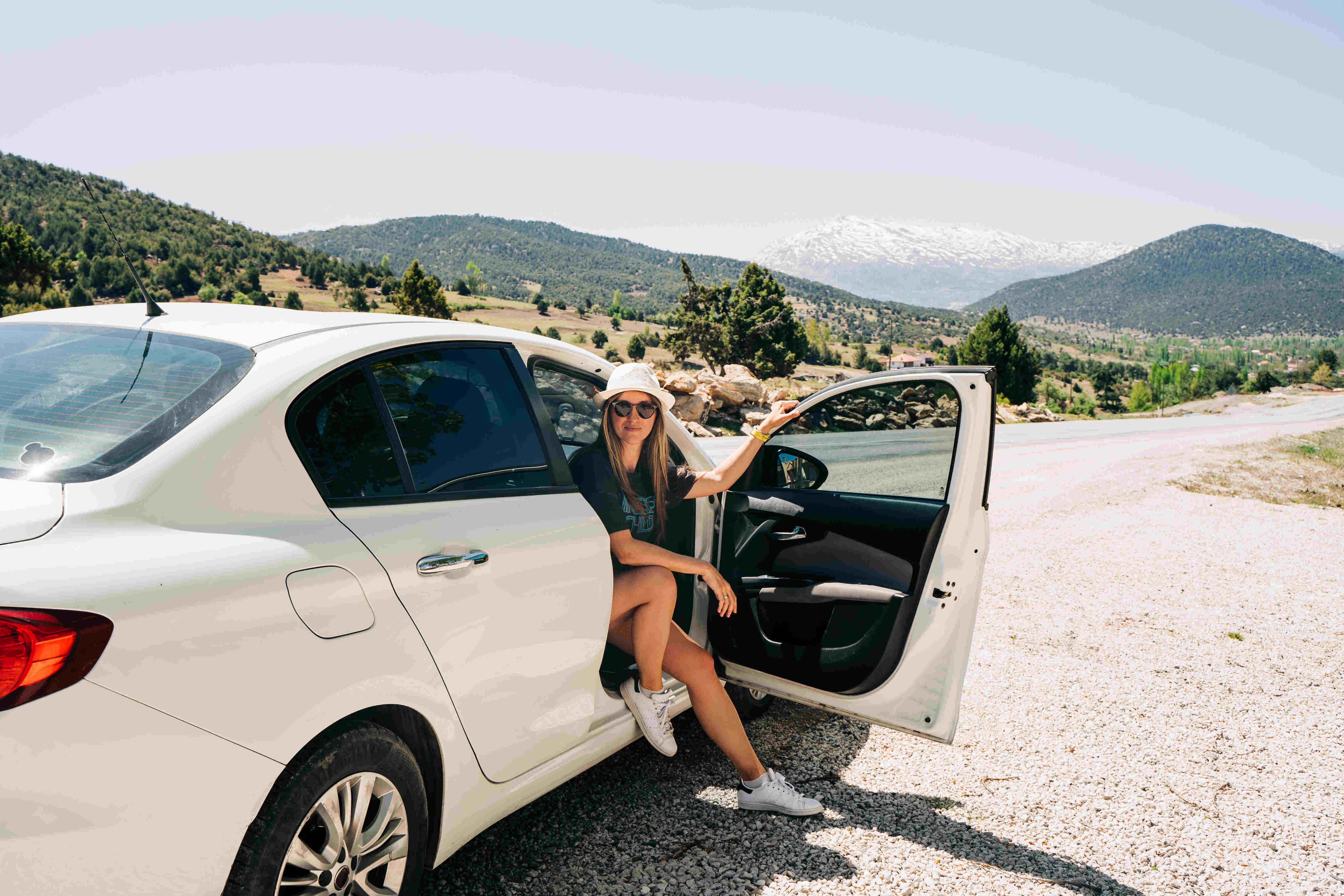 Exploring Spain on Wheels: A Guide for US License Holders, rent a car in spain