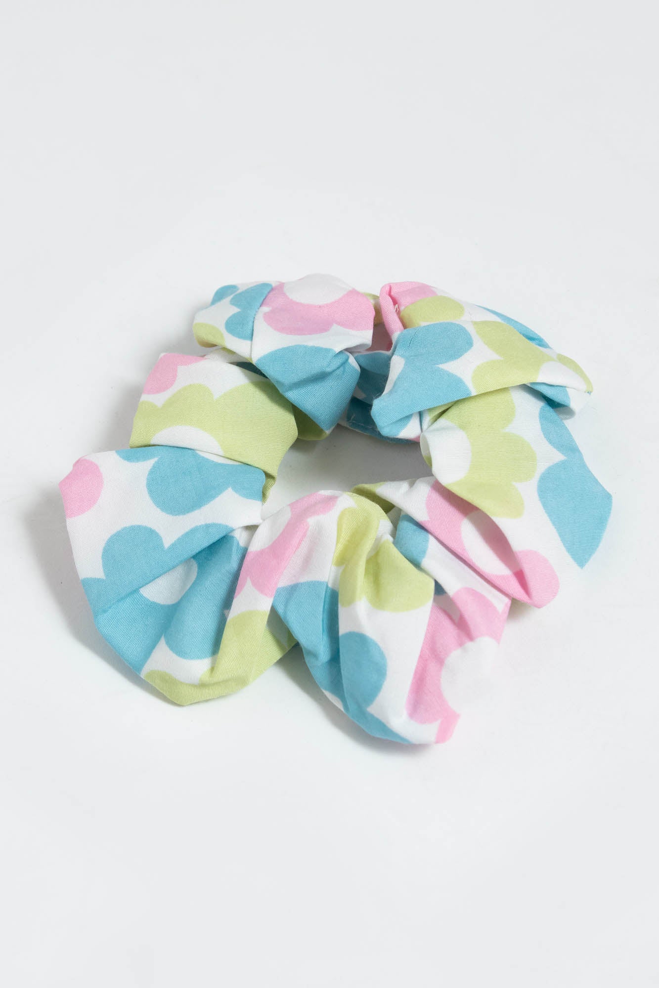 SCRUNCHIE 1of3 00c629aa f19f 453e 9bf0 173868b36583