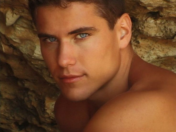 Blue-Eyed White-Haired Male Models - wide 3