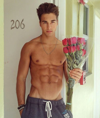 PHOTOS: The Sexiest Valentine's Day HUNKS