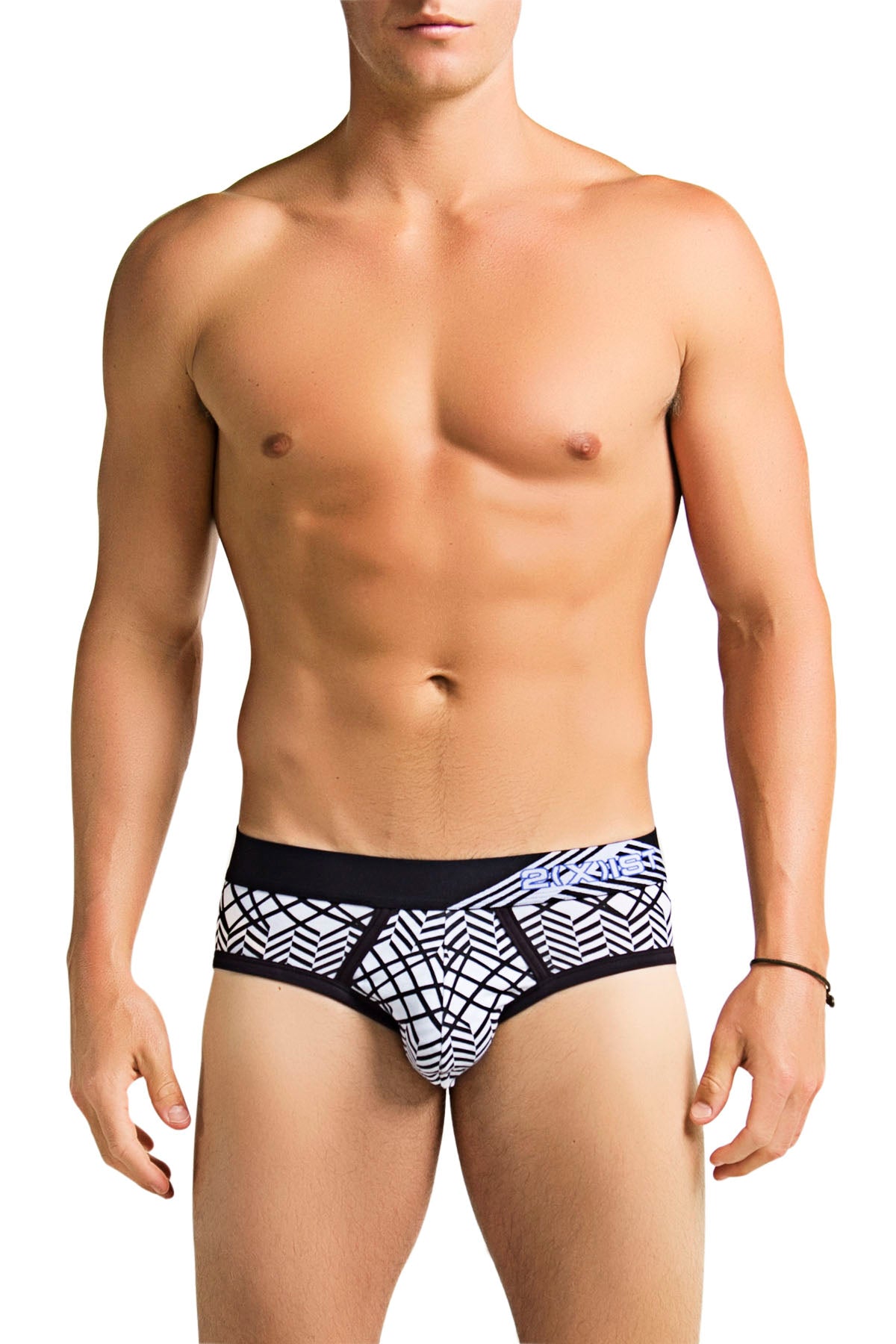 2(X)IST Black Fractal Graphic Brief