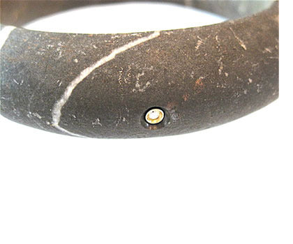 18 Karat Yellow Gold African Stone Bangle Bracelet