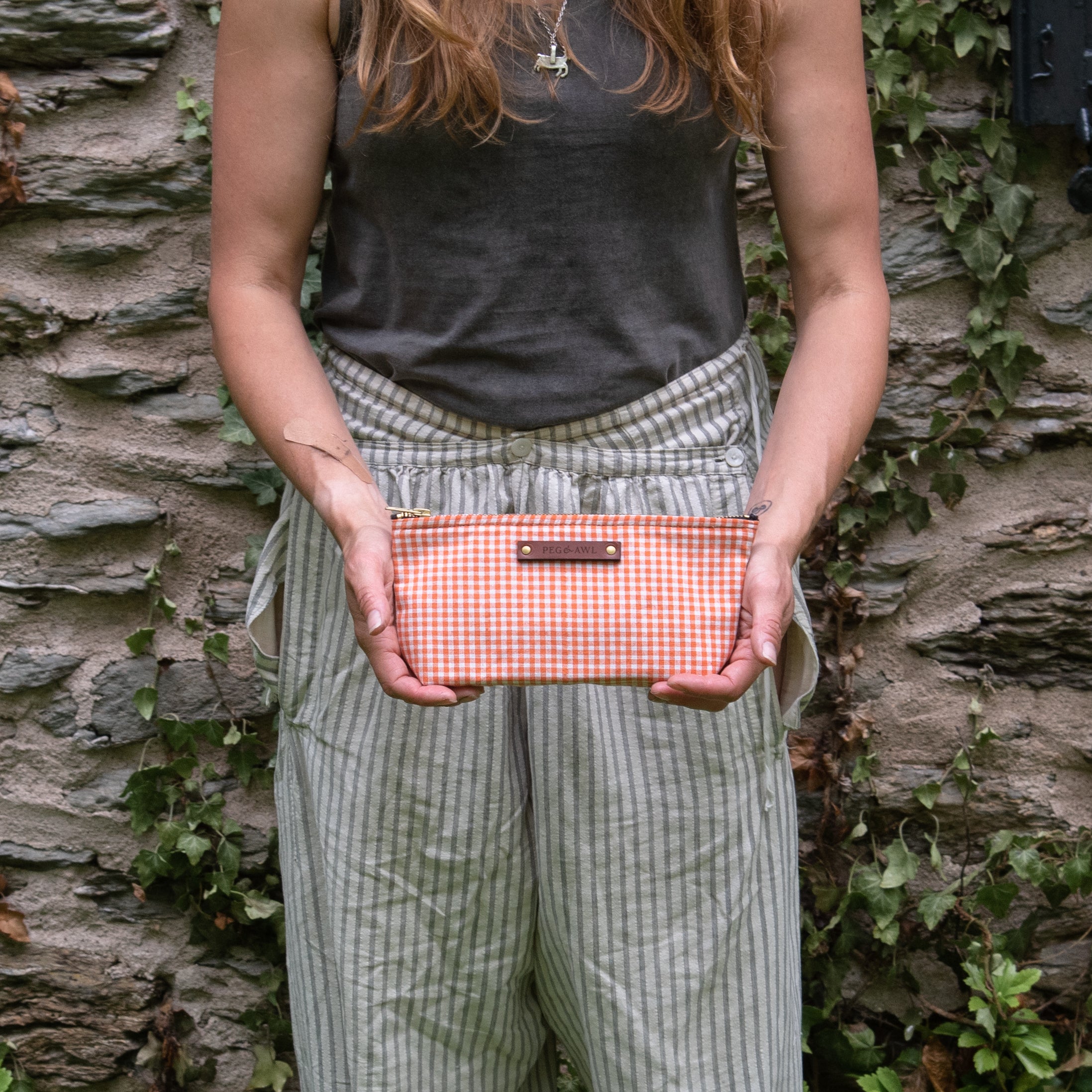 Scholar Pouch with 1960s Department Store Textile: Daphne