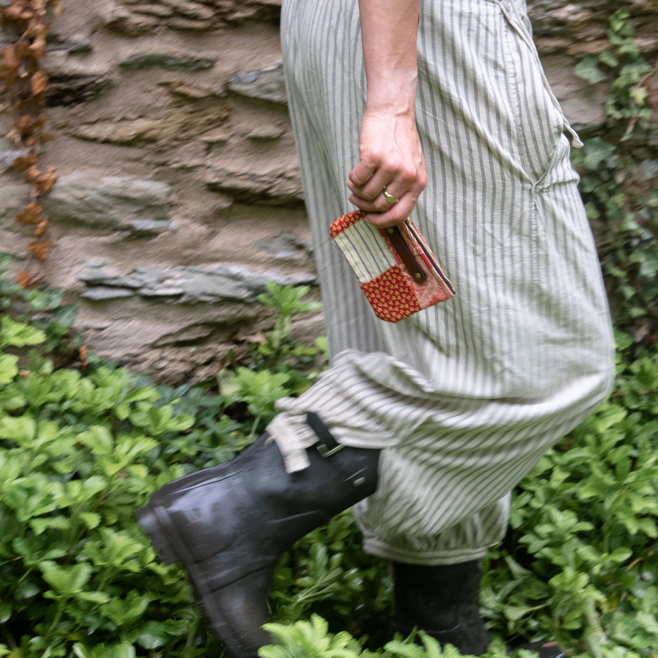 Spender Pouch with Late 1800s Quilt: Amelia No. 1