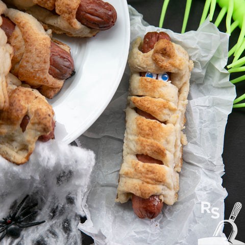 Rustic Scoop™ Mummy Dogs