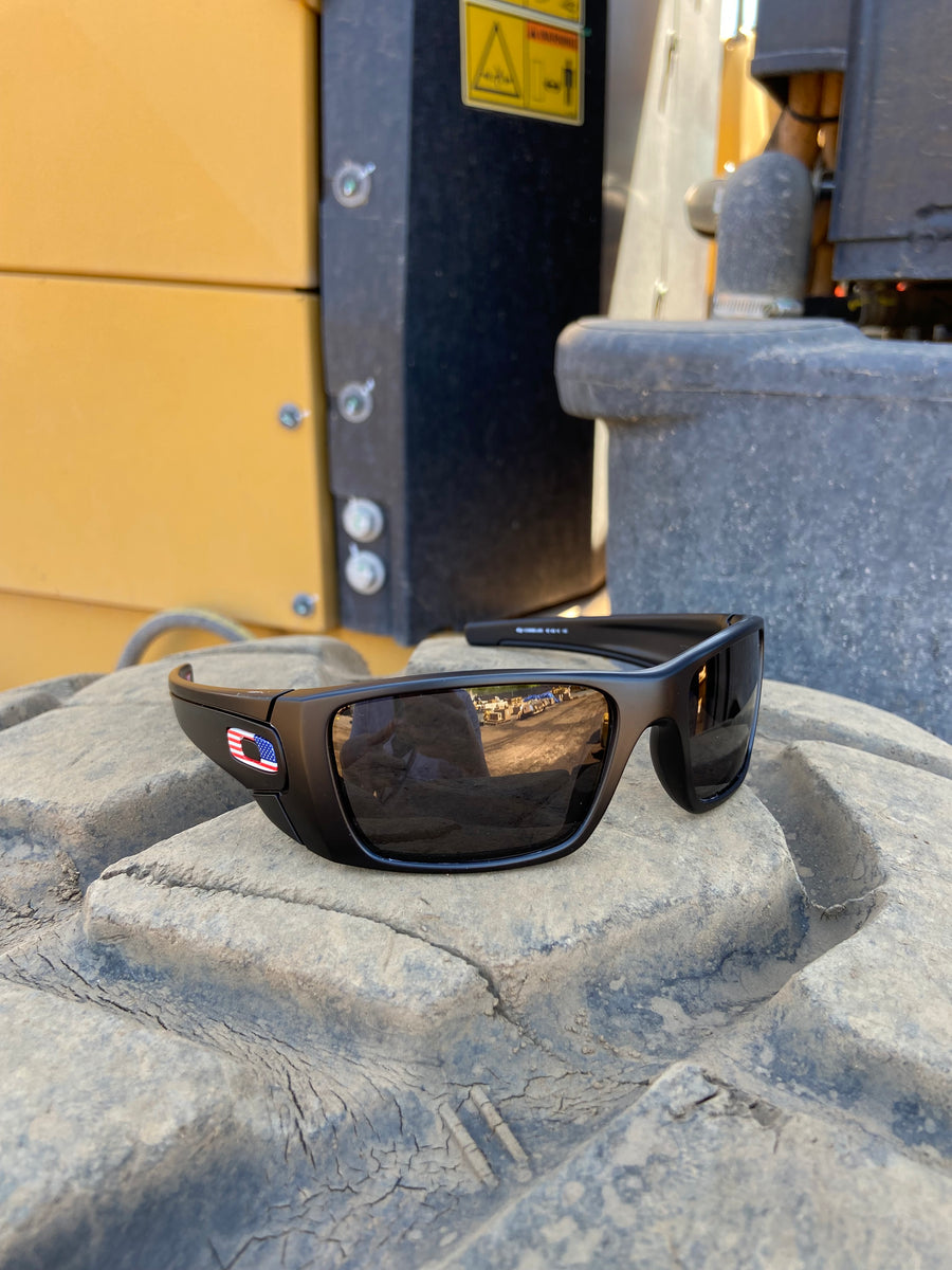 Oakley – Empire