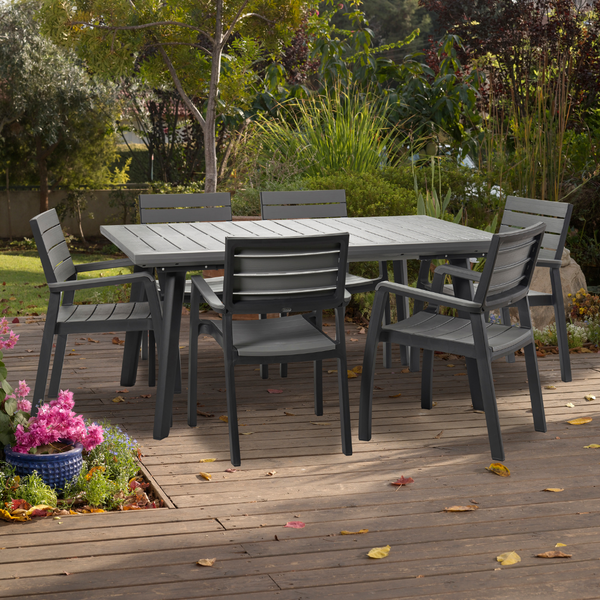 round table garden set