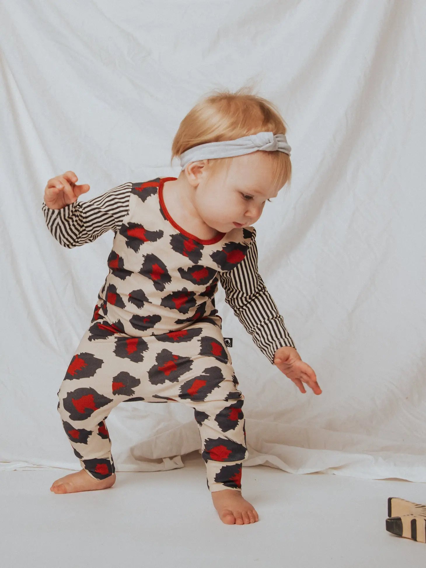 RAGS Infant Peekabooty Rag Romper - 'big Leopard'