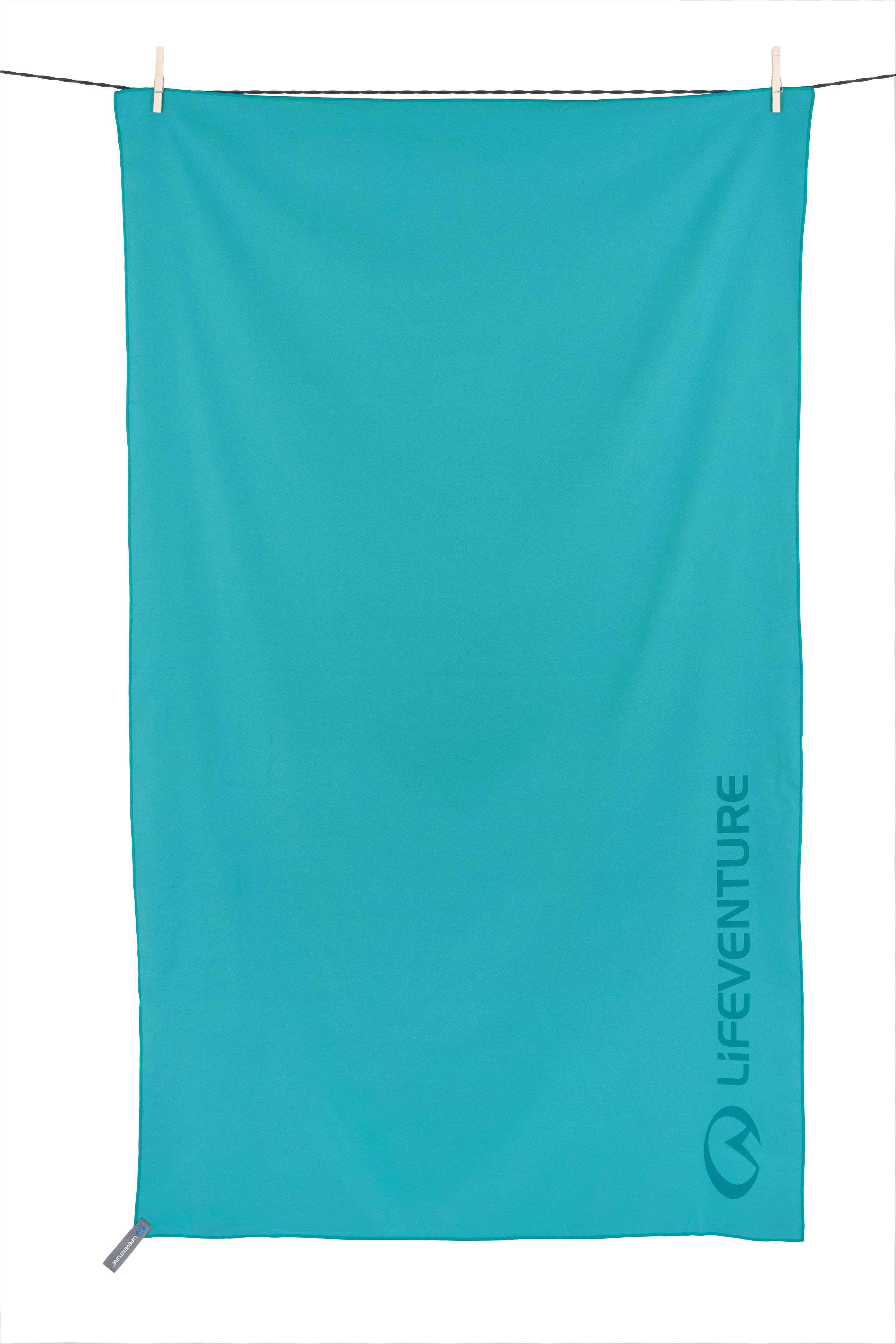 Se LifeVenture Recycled SoftFibre Trek Towel Teal hos RejseGear.dk