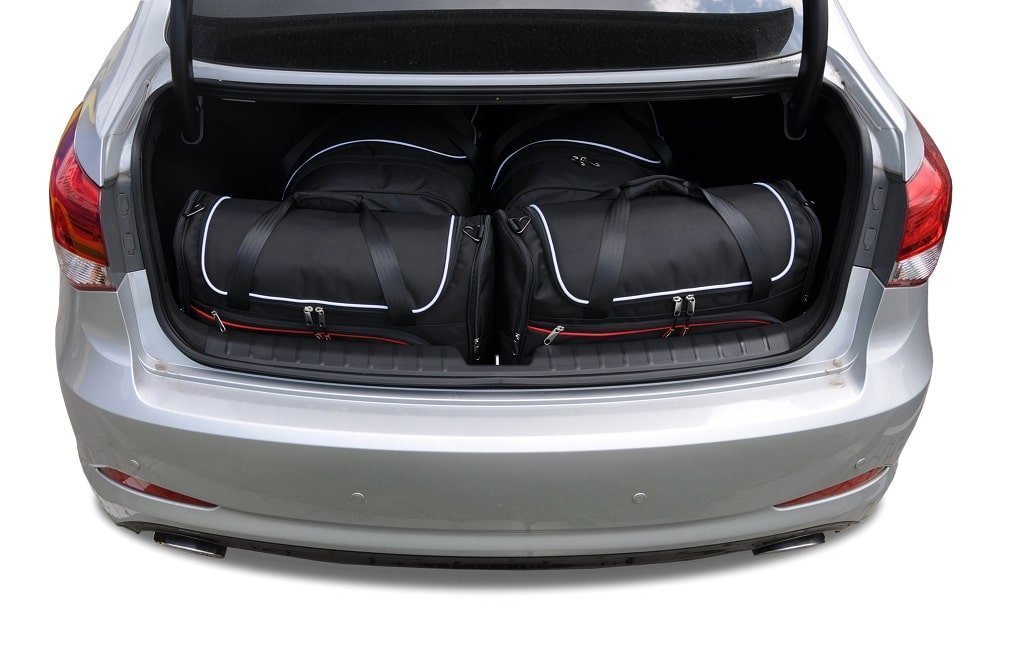 Se HYUNDAI i40 LIMOUSINE 2011-2018 CAR BAGS SET 4 PCS hos RejseGear.dk