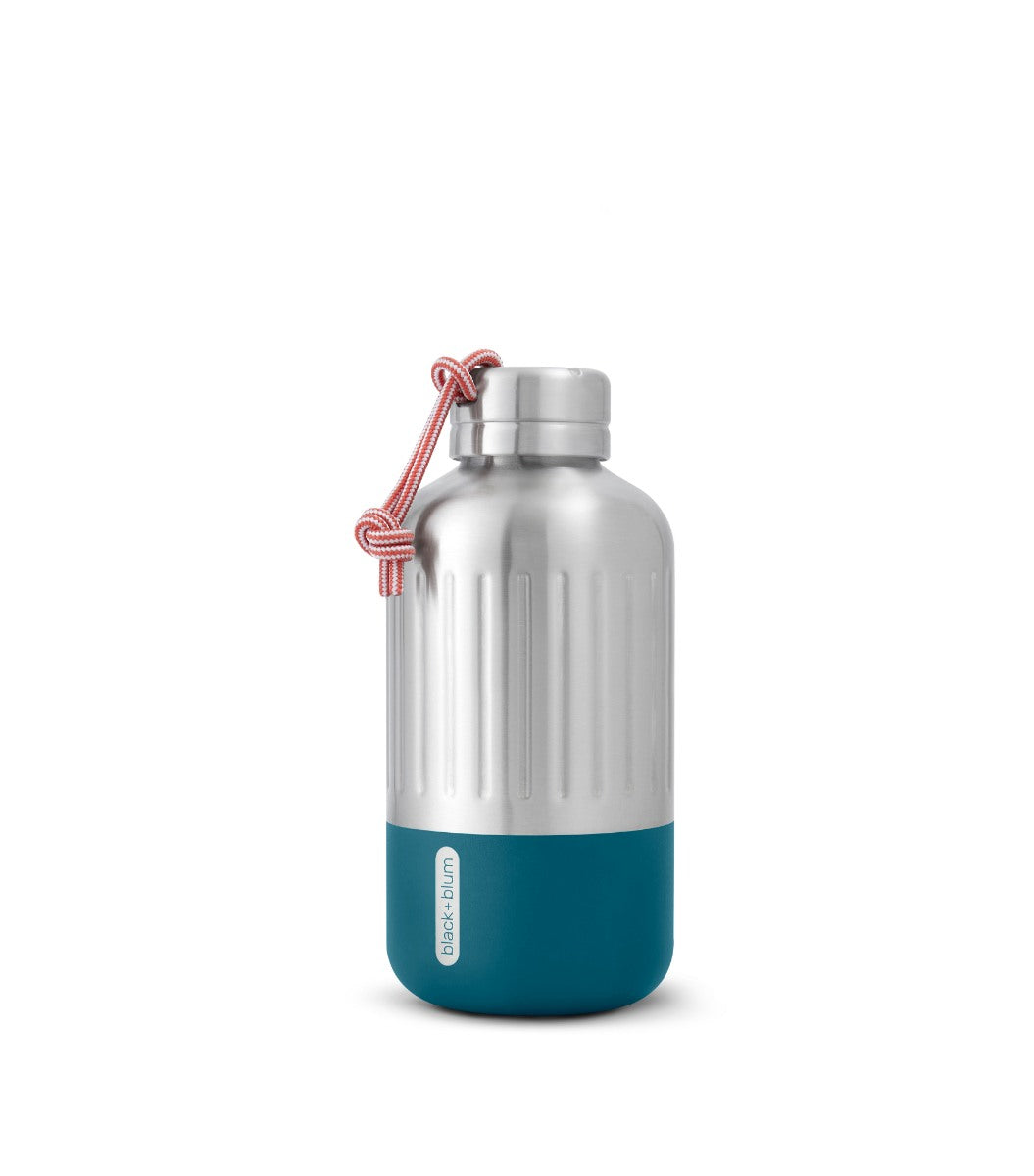 Se Black + Blum Explorer Insulated Bottle Small 650 Ml - Silver/Ocean - Str. 650ml - Termoflaske hos RejseGear.dk