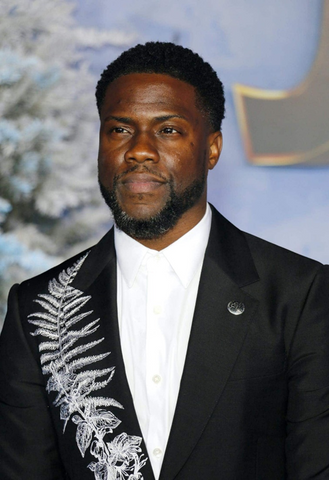 Kevin Hart - 10 Celebrity Dads to Inspire Your Festive Holiday Style