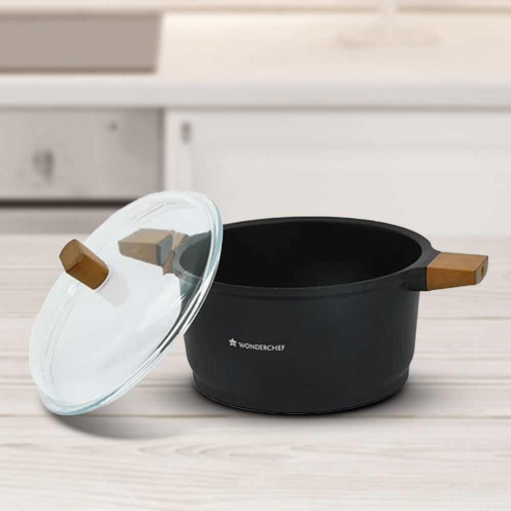 Caesar Non-Stick Casserole with Lid, German Beechwood Handle, Pure Grade Aluminium, Induction Bottom, 5 mm, Black,  5 Years Warranty