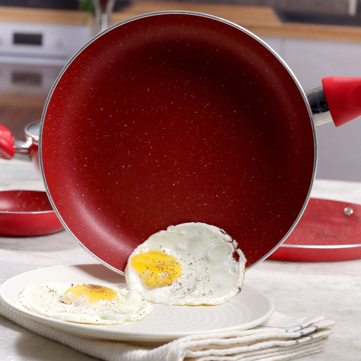 Royal Velvet 24 cm Non-Stick Fry Pan | Induction Bottom | Soft-Touch Handle | Virgin Grade Aluminium | PFOA & Heavy Metals Free | 3 mm | 1.8 litres | 2 Years Warranty | Red