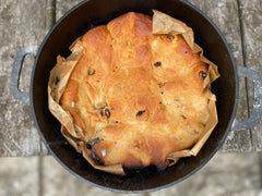 cooking hot cross buns in the dutch oven