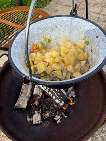 cooking irish stew with potatoes 