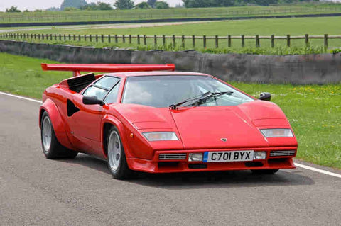 Legendary-Lamborghini-Countach