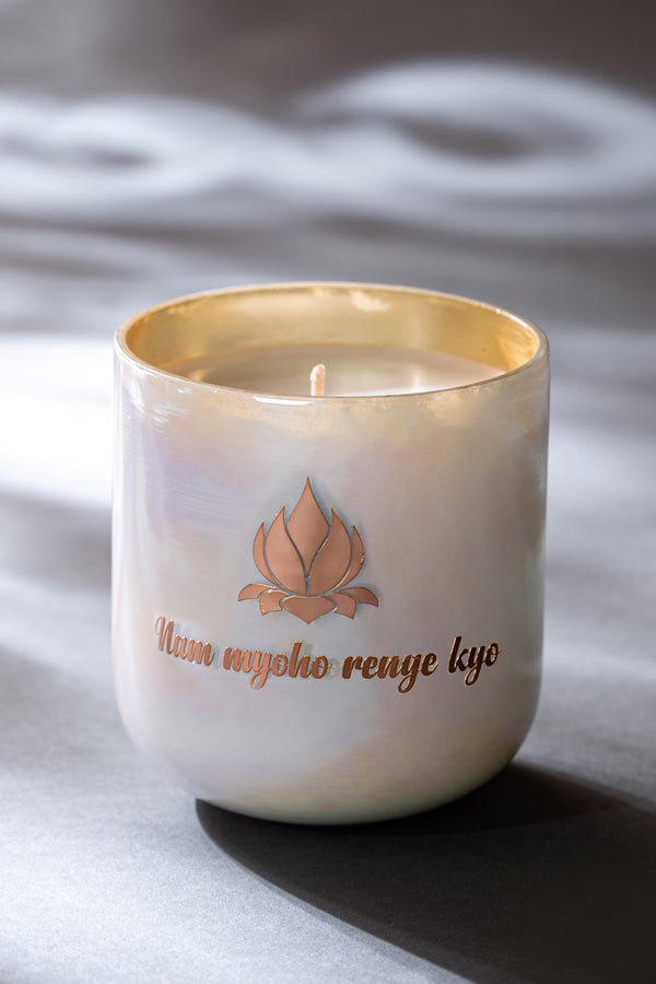 Om  Inaara Candle – Doft Candles