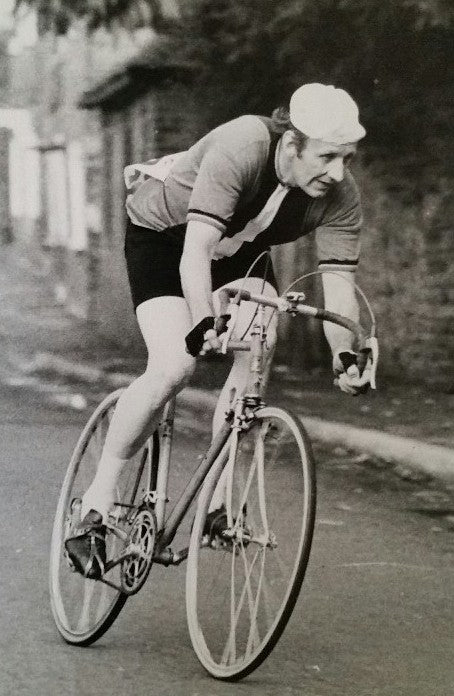 Eddie Cook Racing for the Hainault Roads Club - Article from Pedal Pedlar