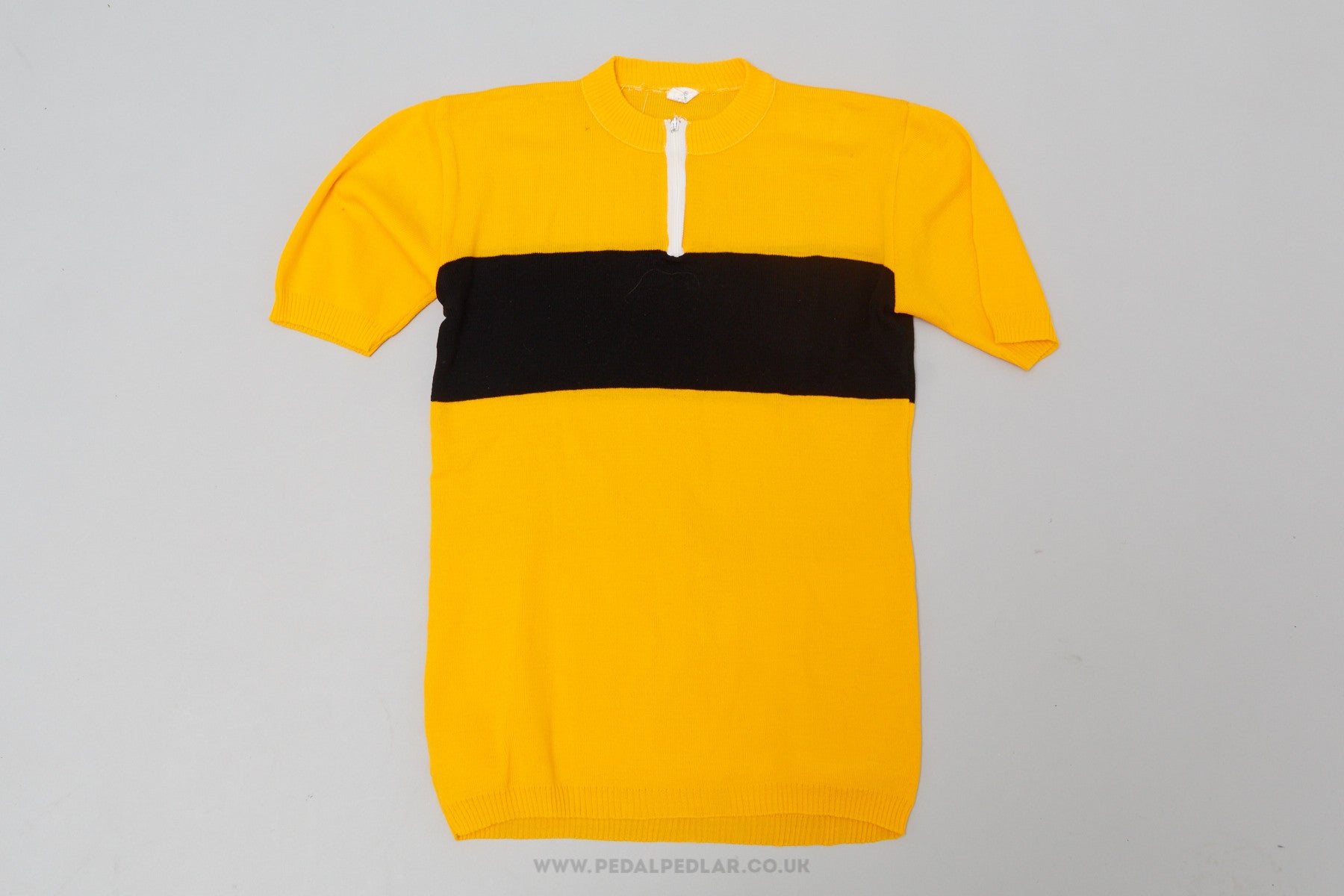 yellow and black cycling jersey