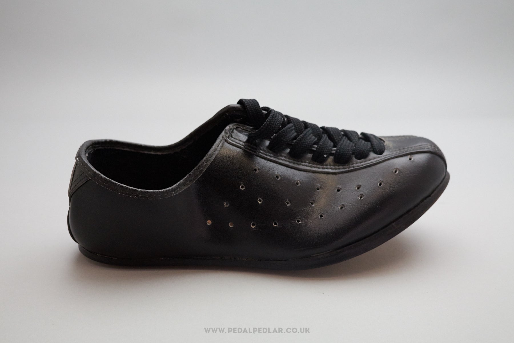 leather cycling shoes uk