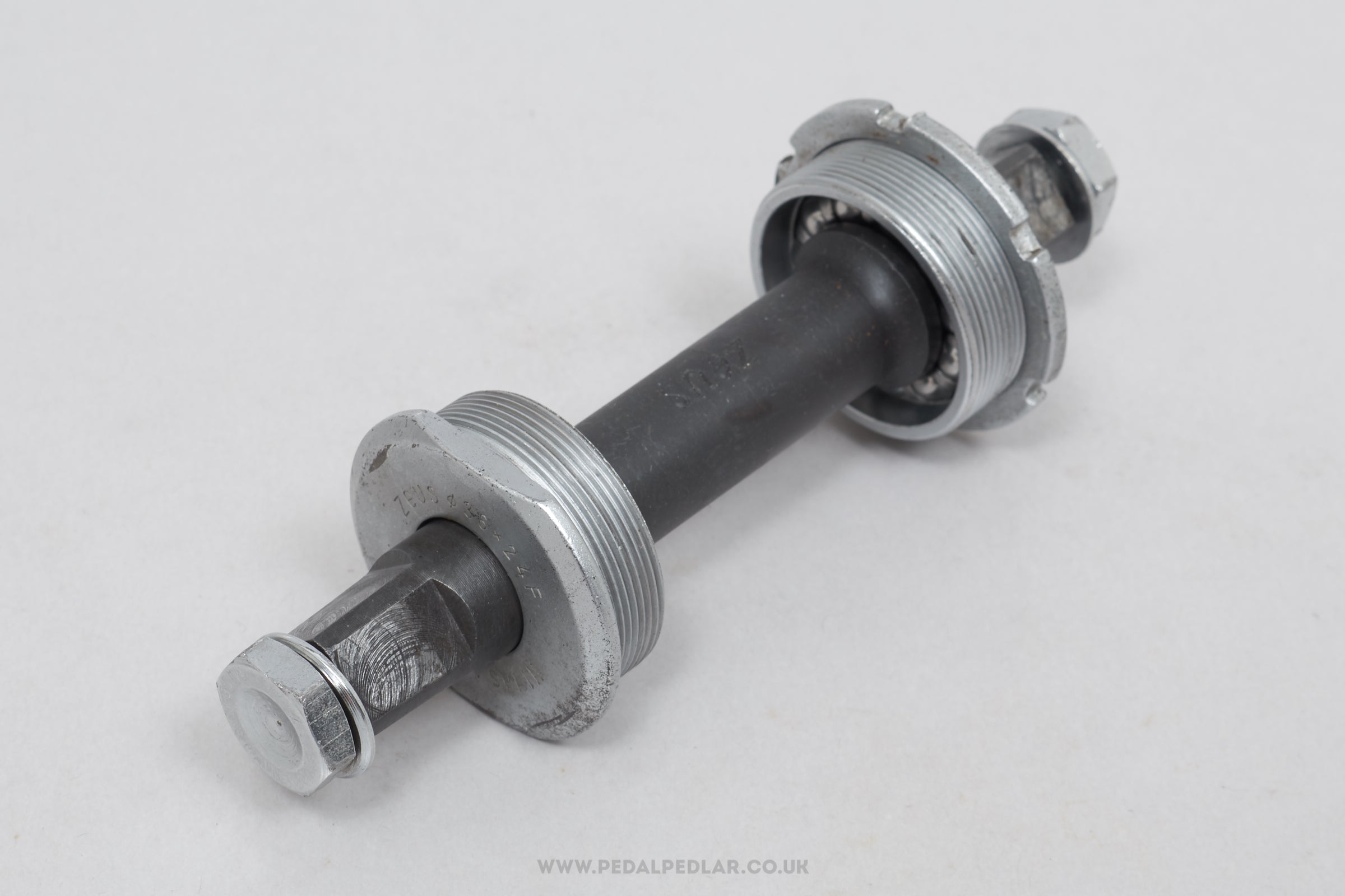 Zeus Gran Sport Vintage Italian Thread 118 mm Bottom Bracket - Pedal Pedlar - Bike Parts For Sale