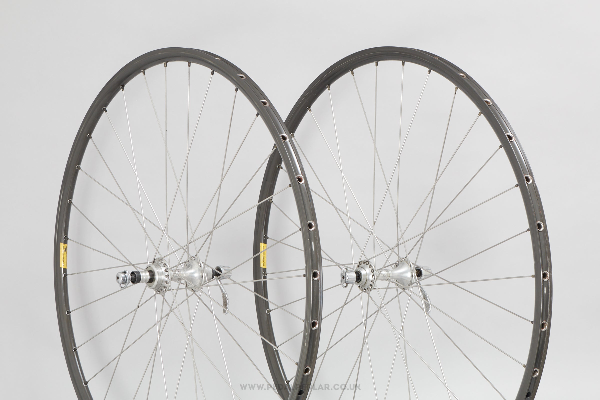 Campagnolo C-Record (322/101) / Mavic CD Vintage 28"/700c Tubular Road Wheels - Pedal Pedlar - Bicycle Wheels For Sale