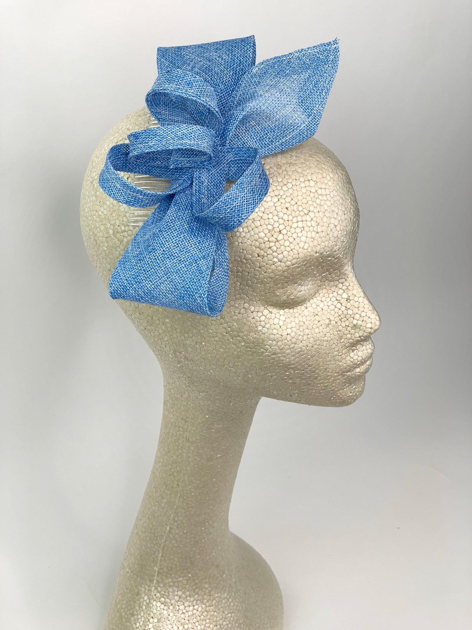 Stemmen reflecteren Mentor Blue Fascinator " Linnen" – The Hat Hive