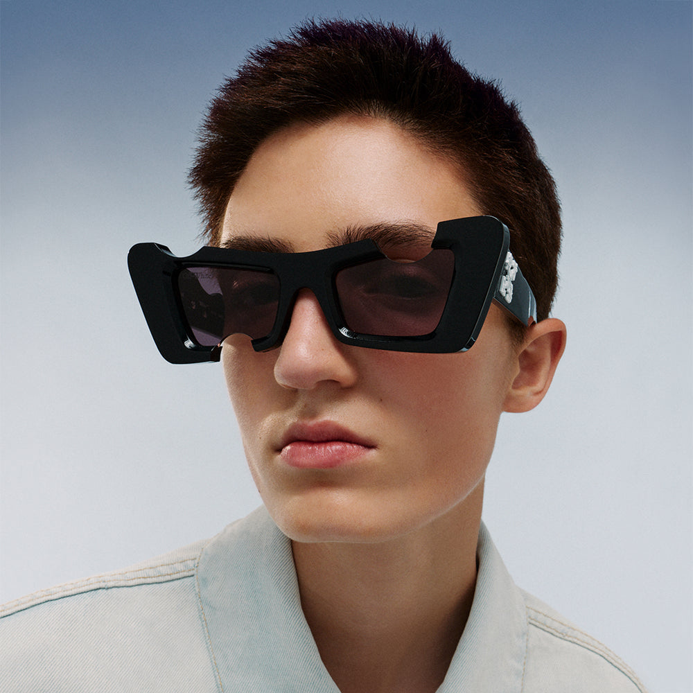 OFF-White Nassau transparent sunglasses NIB in 2023