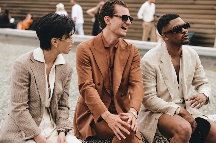 7 Stylish Ways to Wear Sunglasses With a Suit