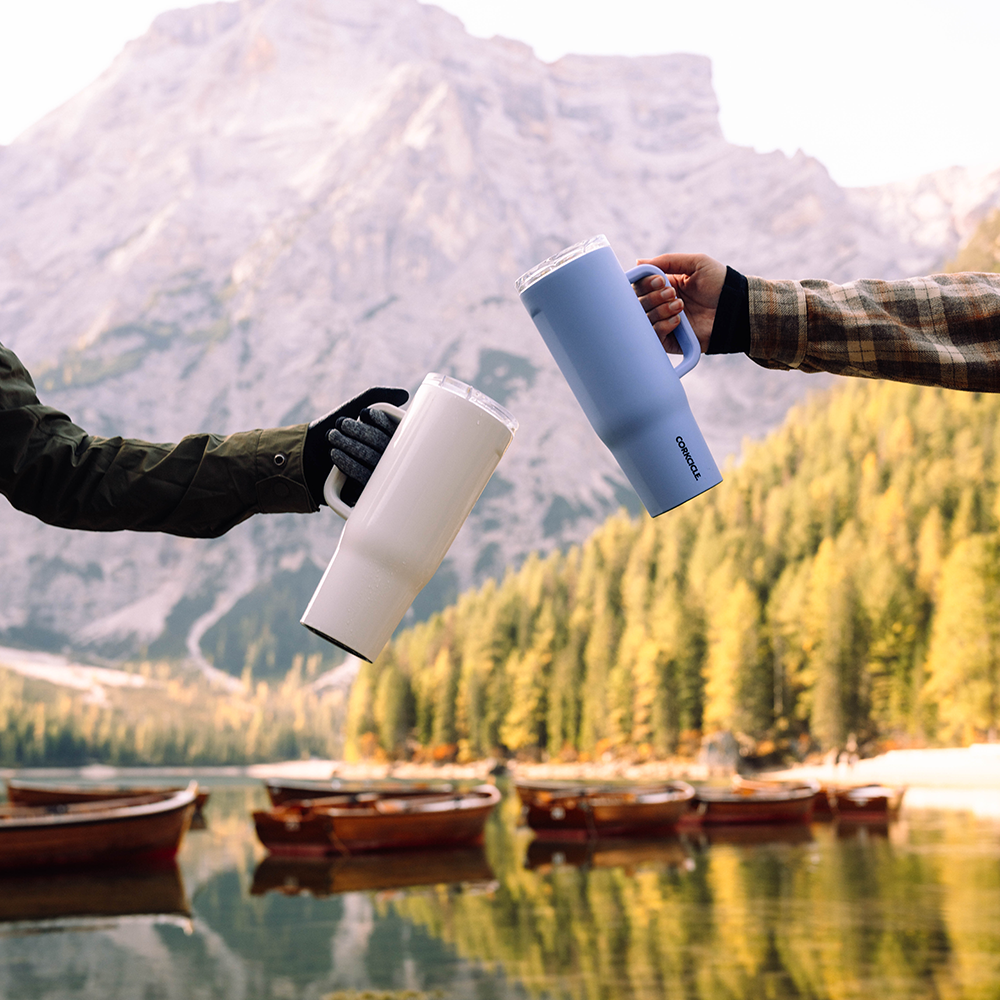 Insulated Tumbler with Handle Cruiser 40oz / Oat Milk