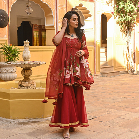 GULIKA_HANDPAINTED_SUIT_SET