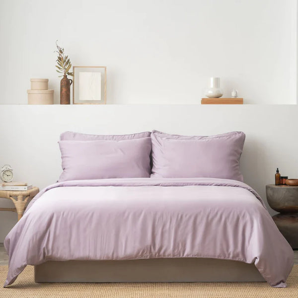 Weavve’s Signature TENCEL™ Classic Queen Size Bed Sheets in Lilac Mauve