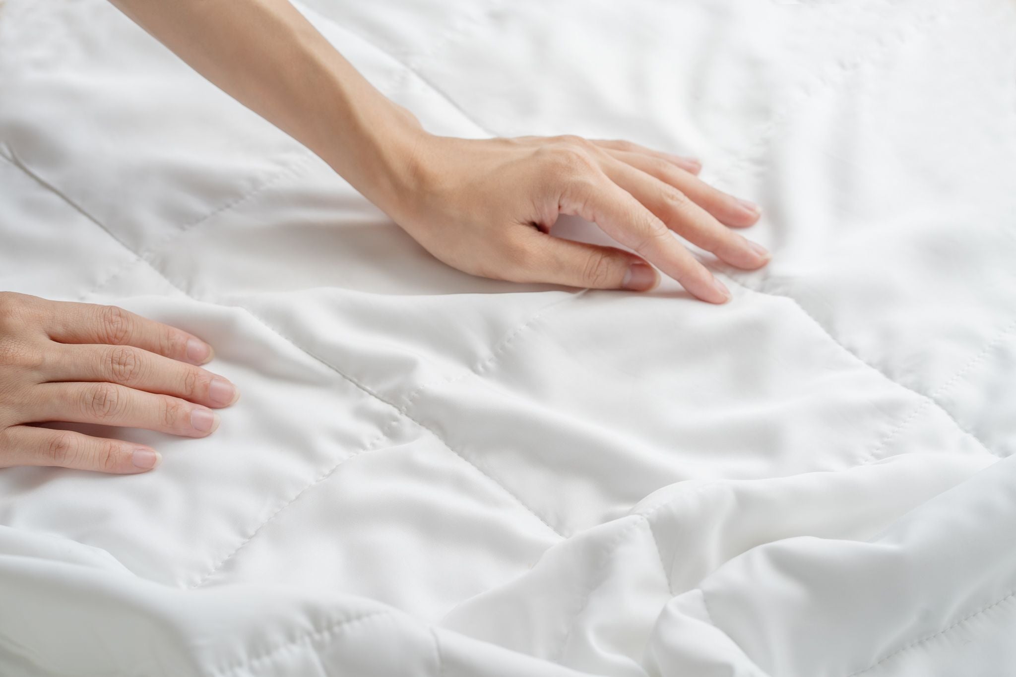 Smooth hand feel on Weavve's tencel lyocell duvet insert