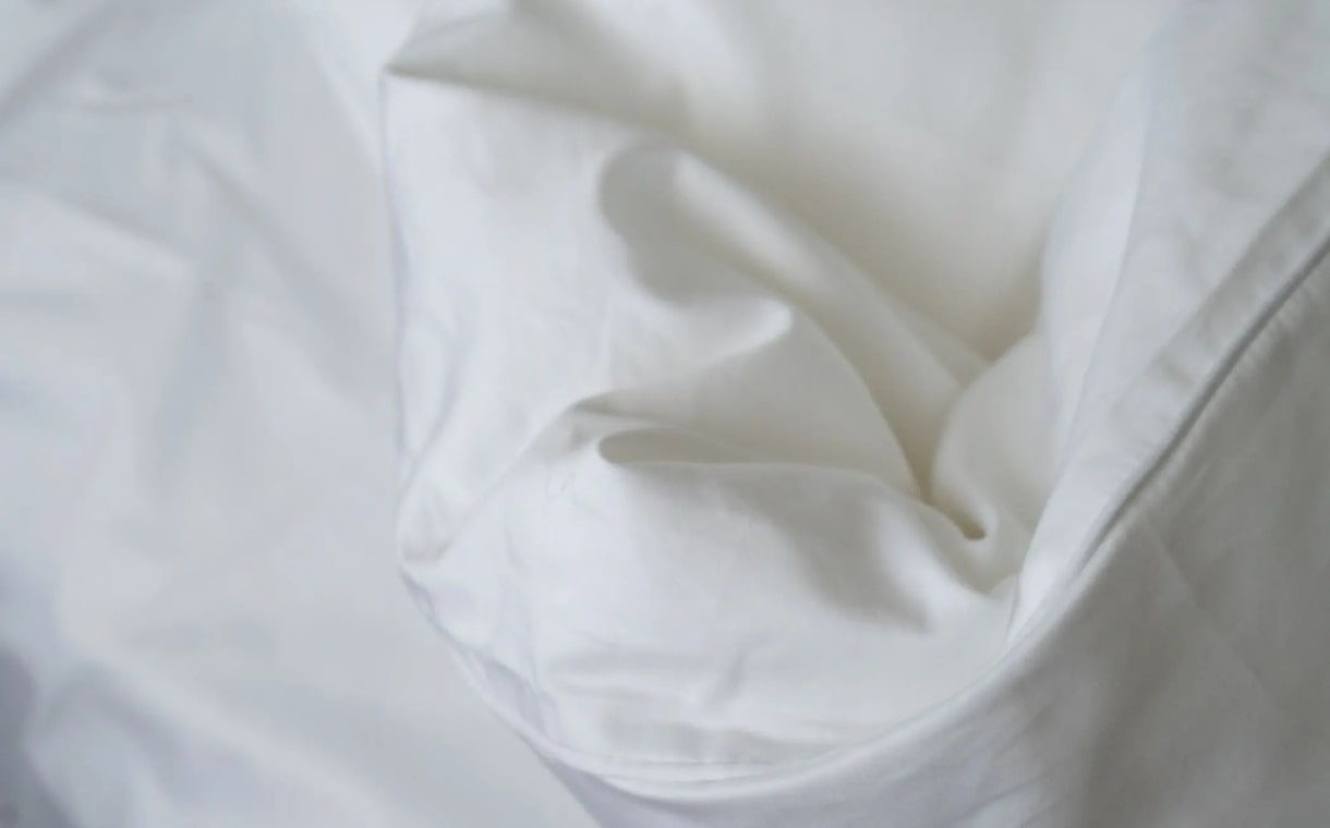 closeup of a white lyocell duvet