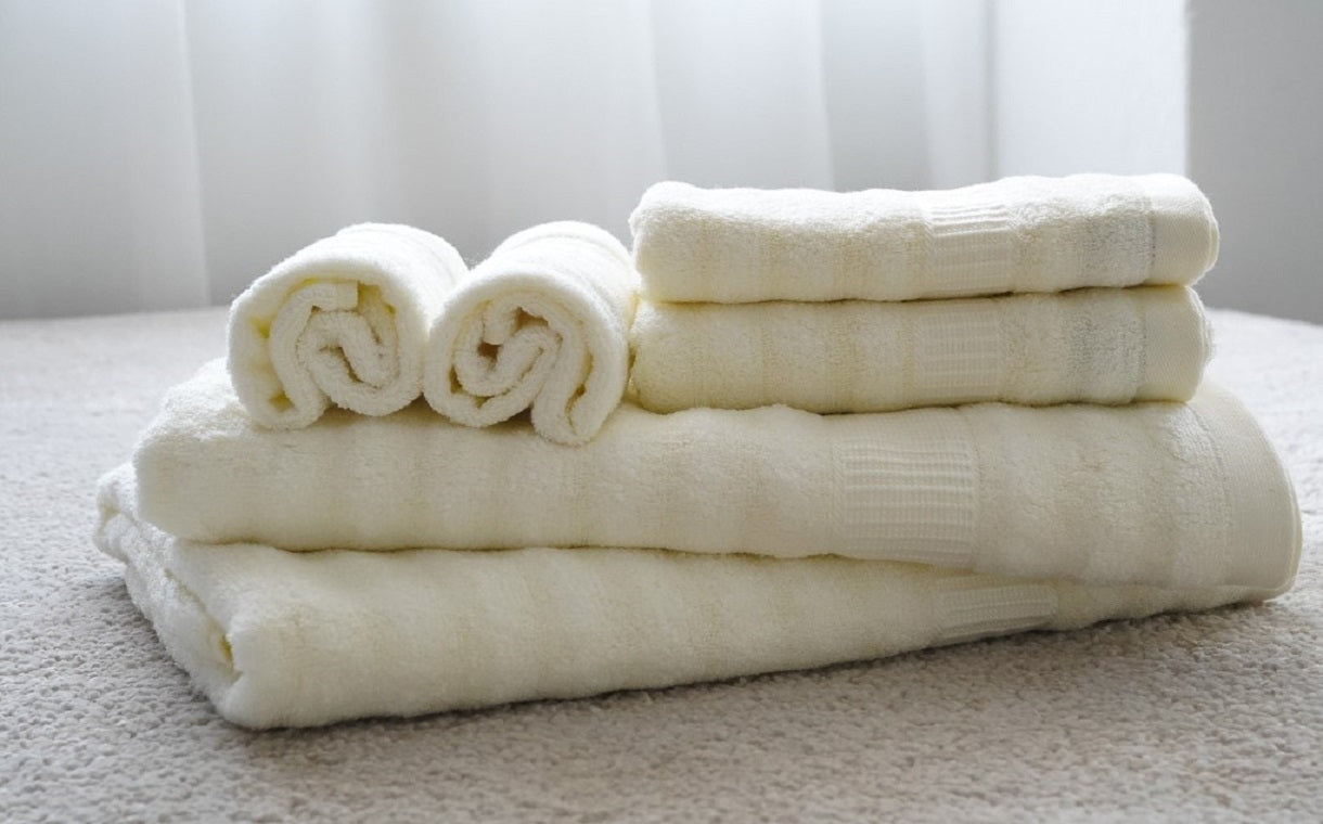 cream-coloured bamboo towel