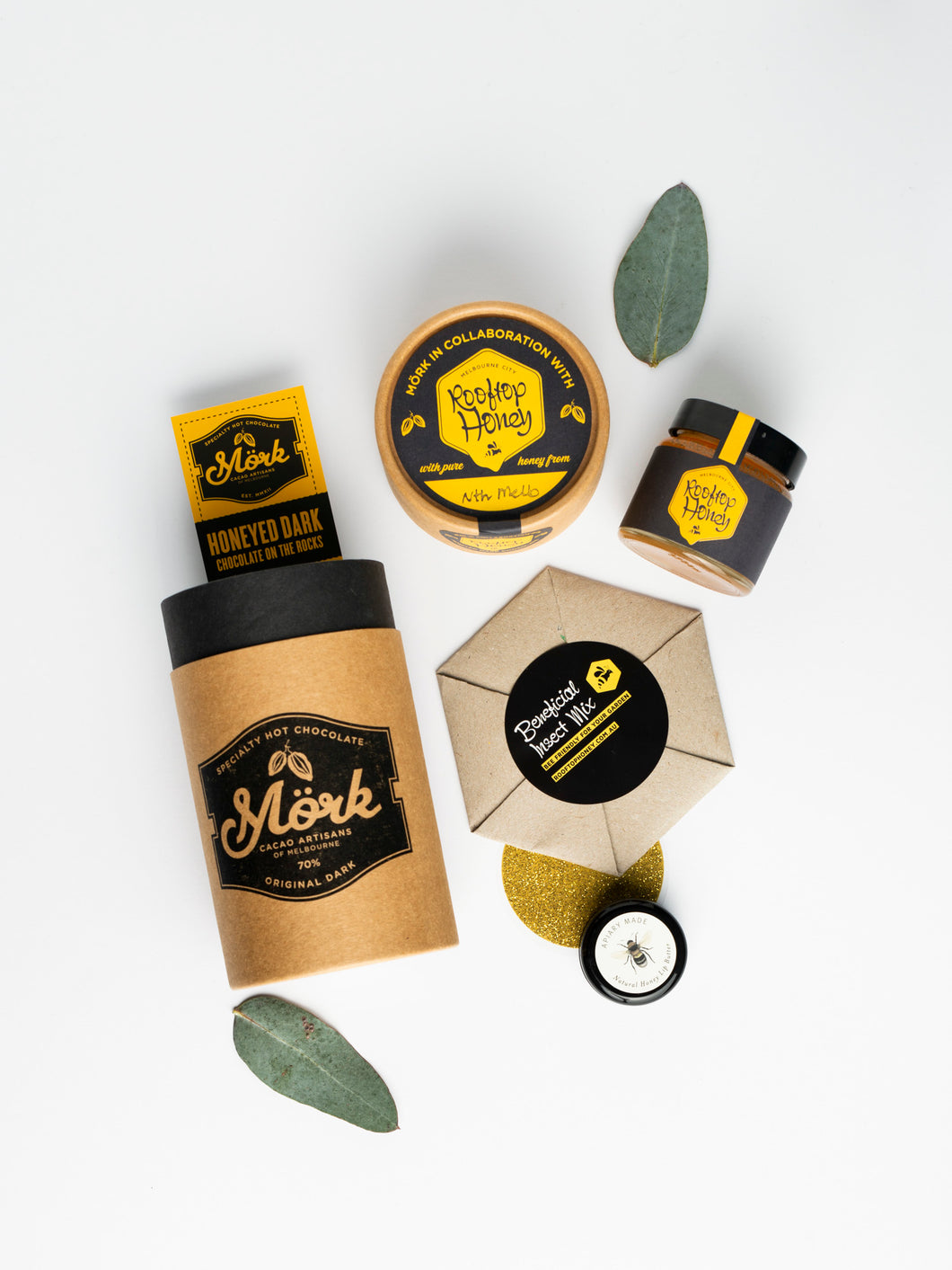 Melbourne Bee Friendly Pack Melbournalia Local Goods And Souvenirs