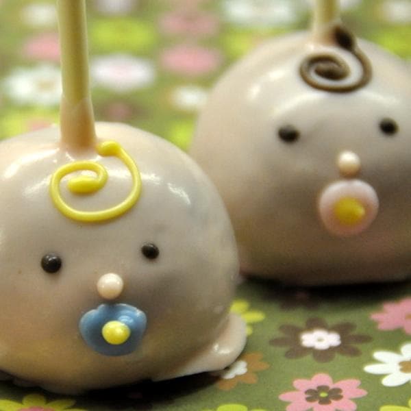 Baby Face Cake Pops