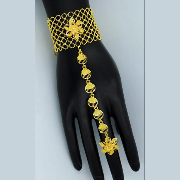Antique Victorian Hand Locket Bracelet of 14k Gold - Trademark Antiques