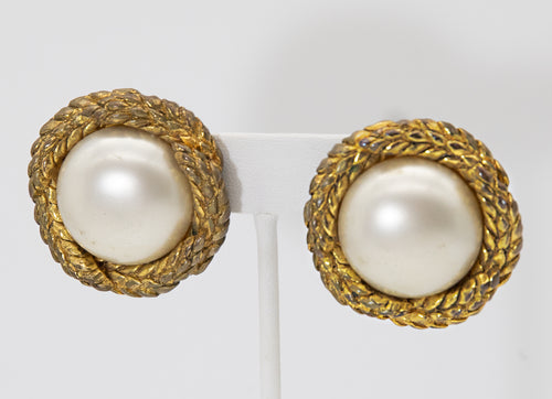 Vintage Chanel 1984 Faux Baroque Pearl Button Earrings – Connie DeNave's  Jeweldiva